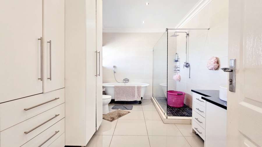 4 Bedroom Property for Sale in Shellyvale Free State